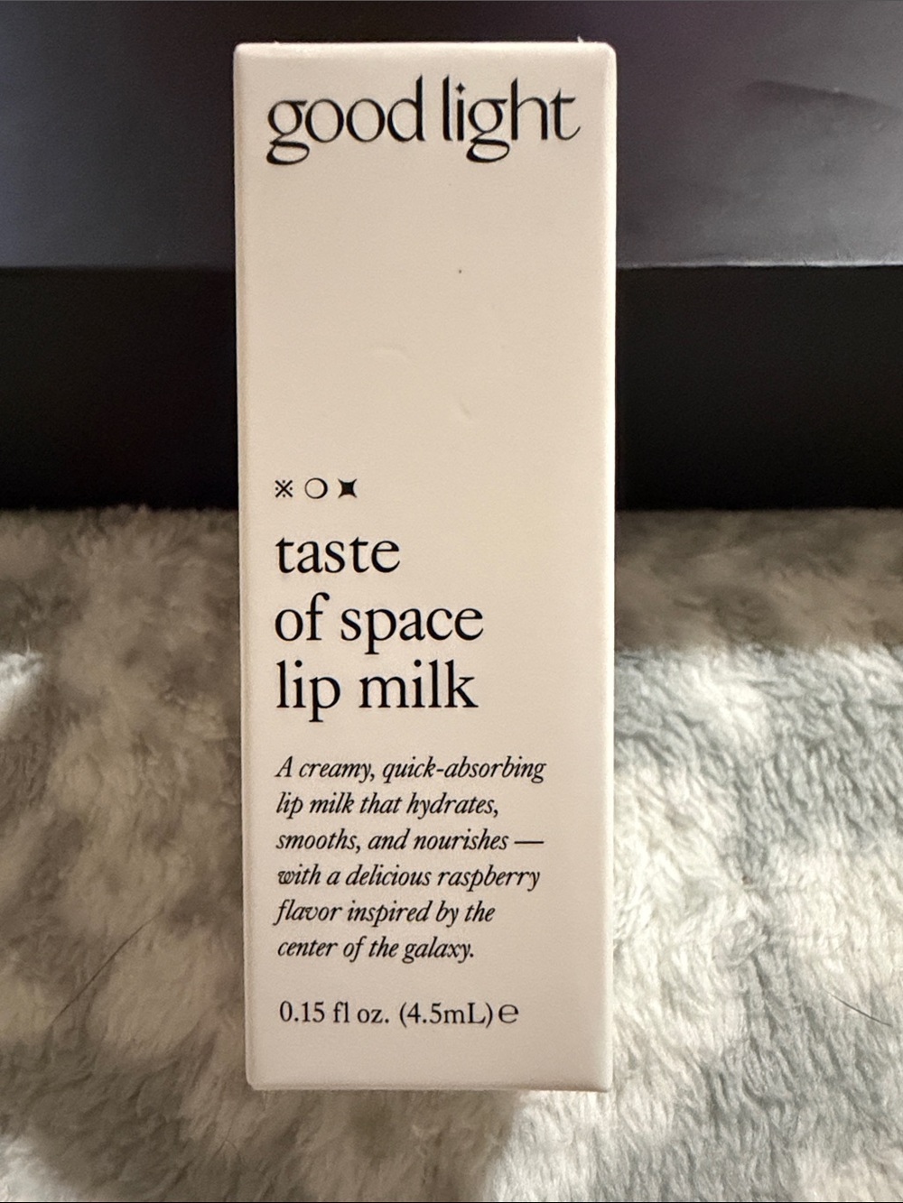 good light Taste of Space Lip Milk -